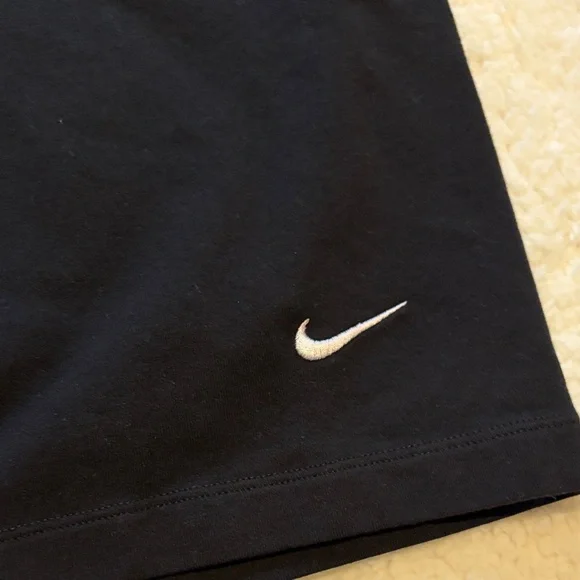Nike Women's Dark Bike Shorts - Picture 3 of 4